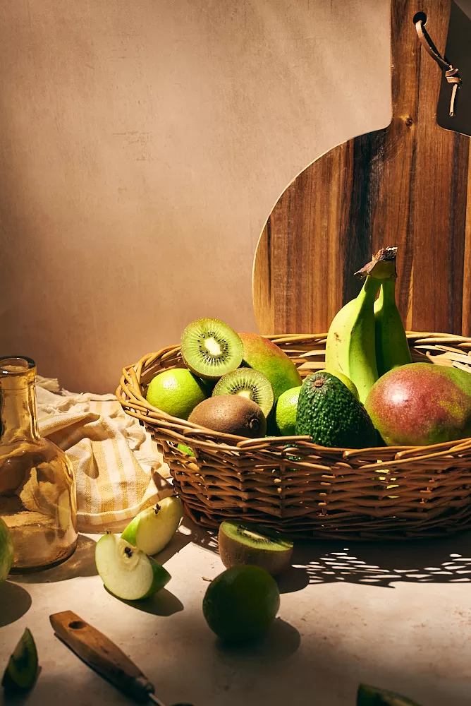 Kiwi Fuit basket creative food photography in Barcelona