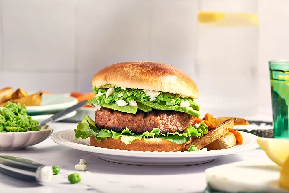 Food photography of vegan beyond burger