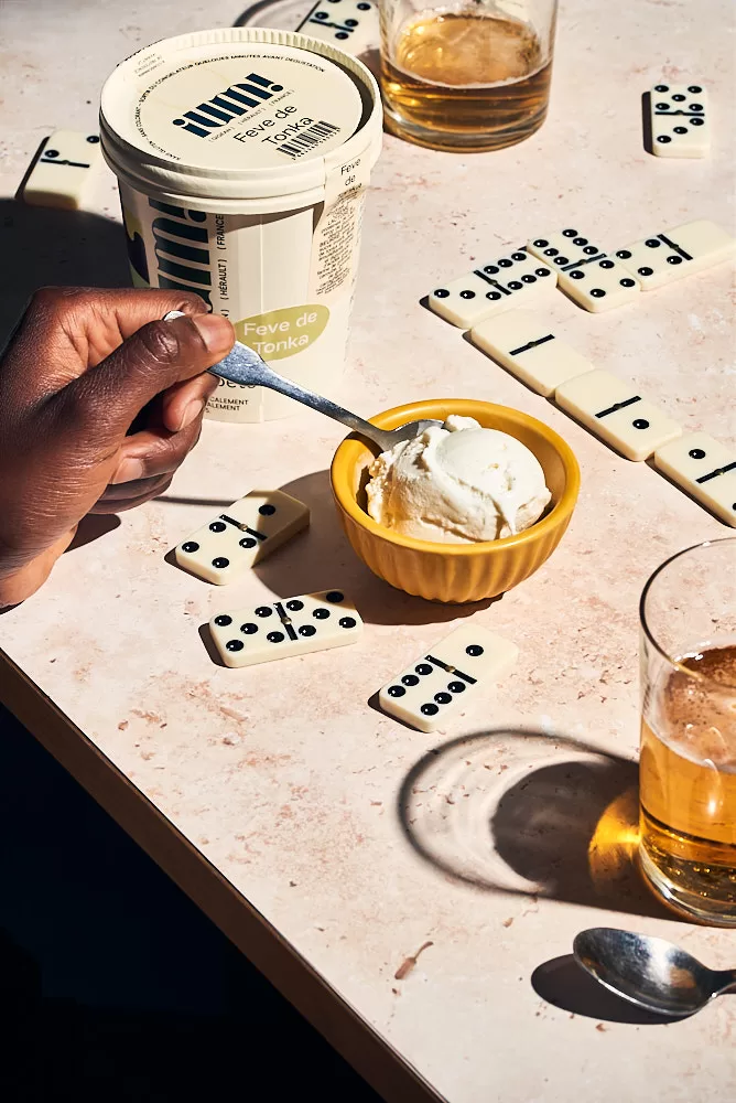 Product photography for French Ice cream brand in Barcelona. ice cream while playing dominoes