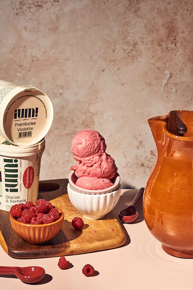 Product photography for French Ice cream brand in Barcelona. Scoops of raspberry ice cream